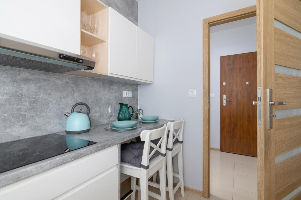 Osiedle Avia Harmonious Apartment With Balcony & Parking Cracow By Renters Prestige Krakkó Kültér fotó