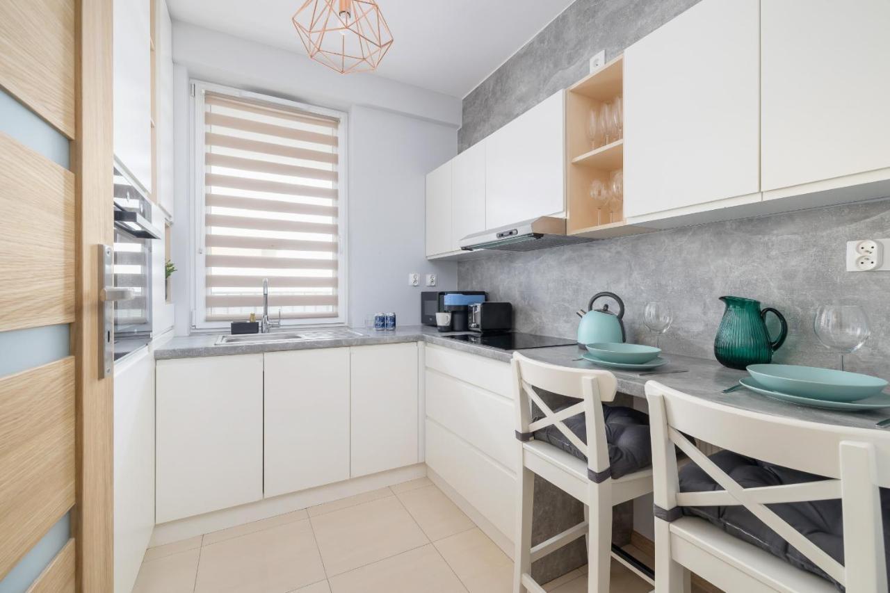 Osiedle Avia Harmonious Apartment With Balcony & Parking Cracow By Renters Prestige Krakkó Kültér fotó