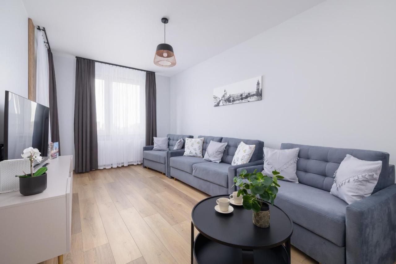 Osiedle Avia Harmonious Apartment With Balcony & Parking Cracow By Renters Prestige Krakkó Kültér fotó