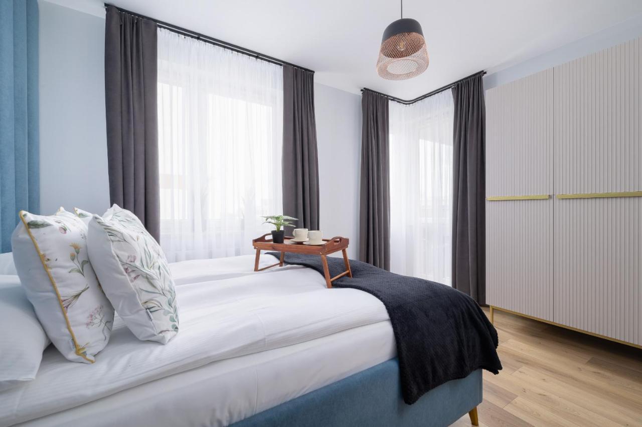 Osiedle Avia Harmonious Apartment With Balcony & Parking Cracow By Renters Prestige Krakkó Kültér fotó